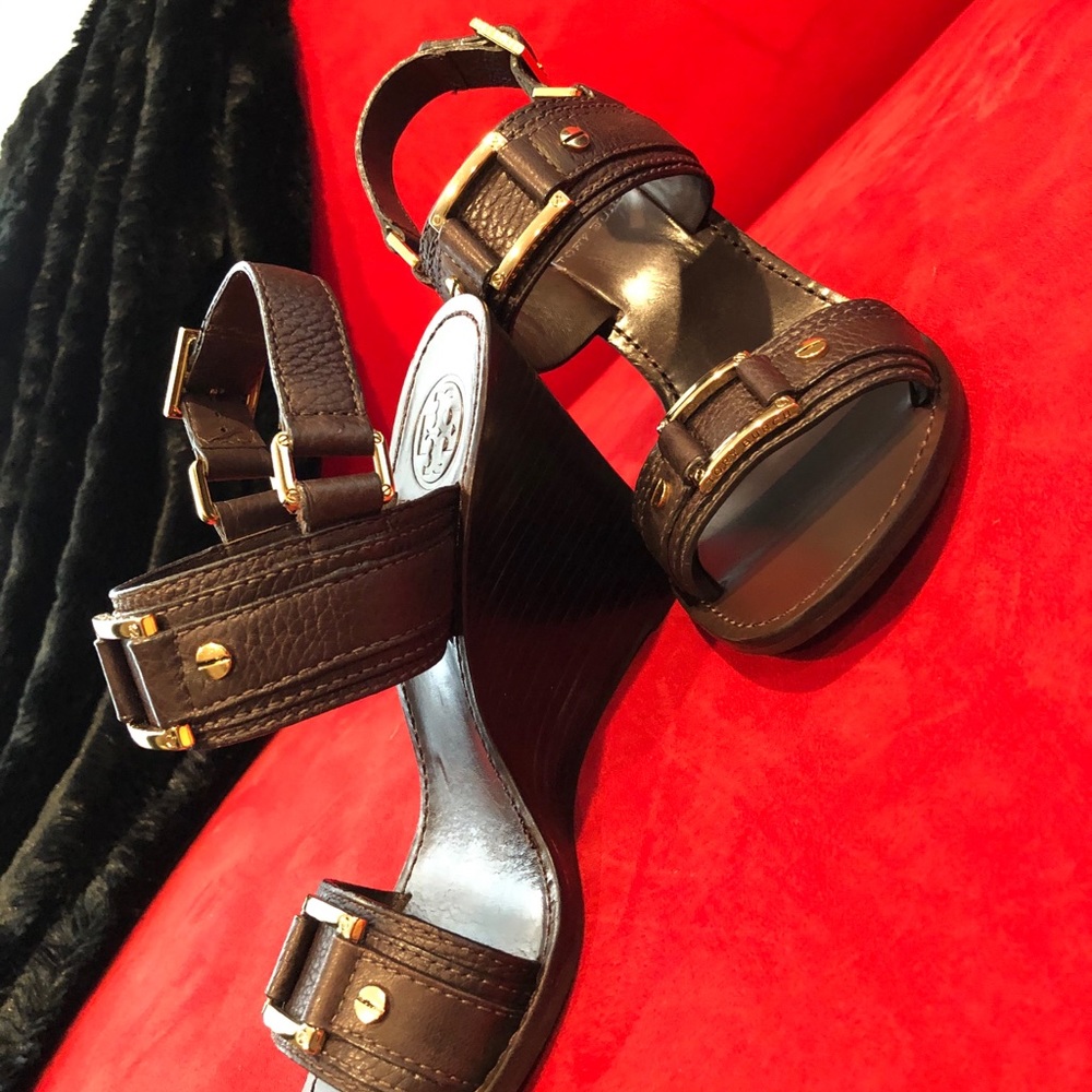 Sandal - Picture 5 of 14